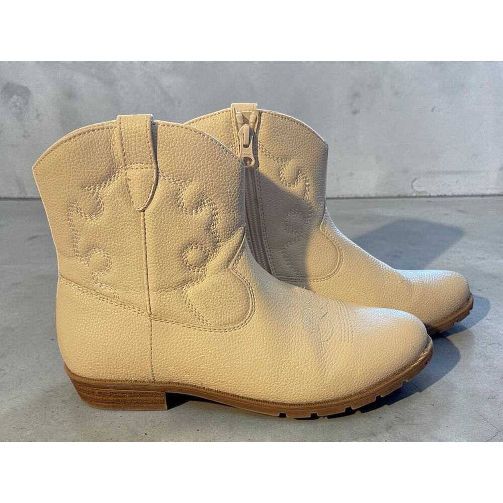 Offwhite Half Cowboy boots side zipper Casual Western Woman's Girls Size 5